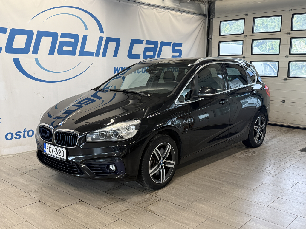 BMW 225