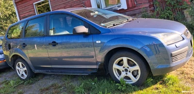 Ford Focus 2005, kuva 2/2