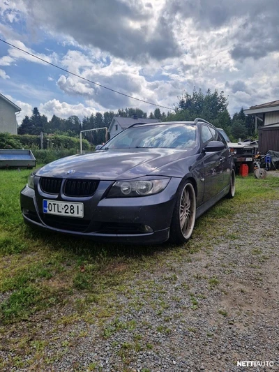 BMW 318 2006, kuva 1/6