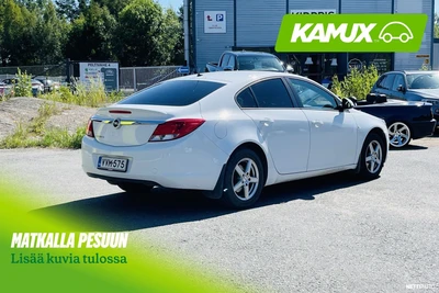 Opel Insignia 2011, photo 2/9