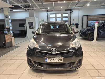 Toyota Verso-S 2014, photo 2/13