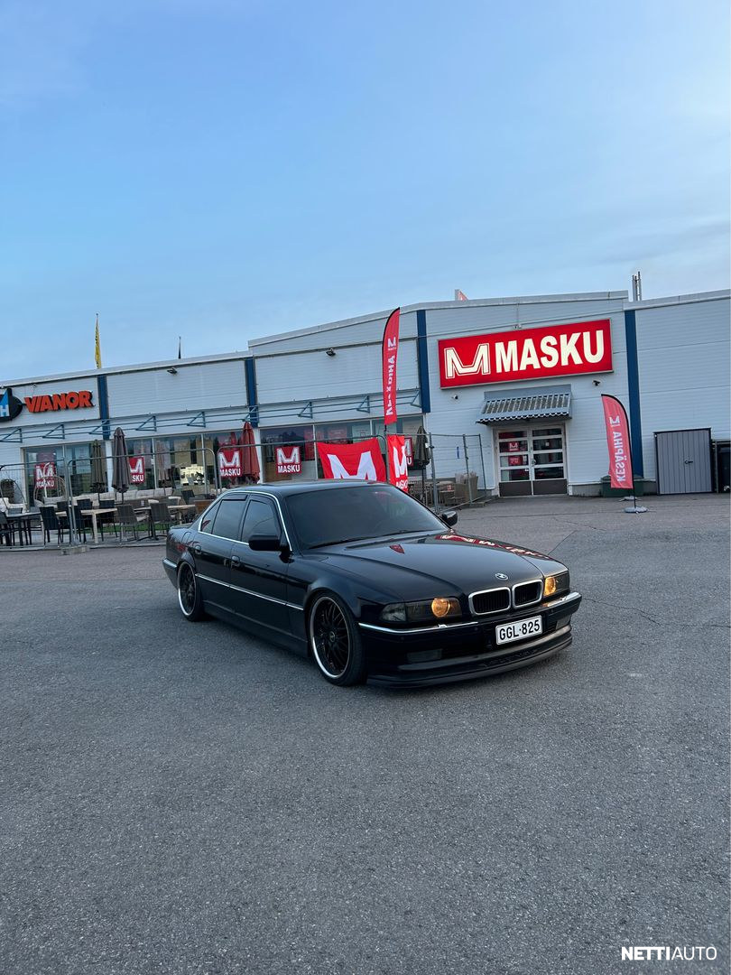 BMW 740