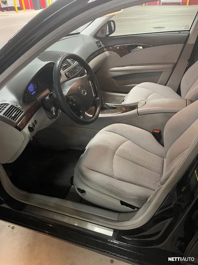 Mercedes-Benz E 240 2004, photo 7/10