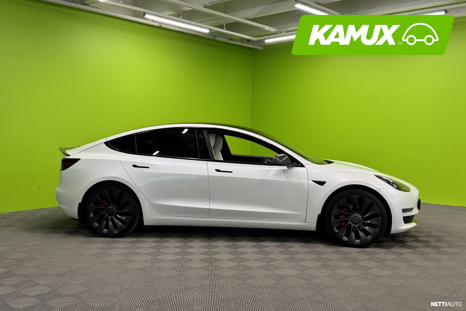 Tesla Model 3 2019, kuva 2/20