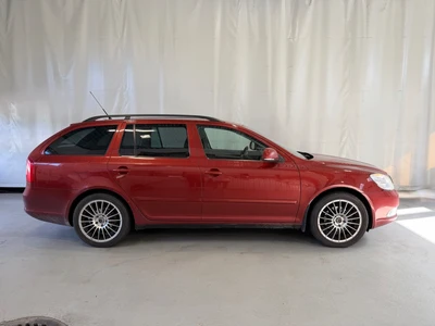 Skoda Octavia 2010, photo 2/21