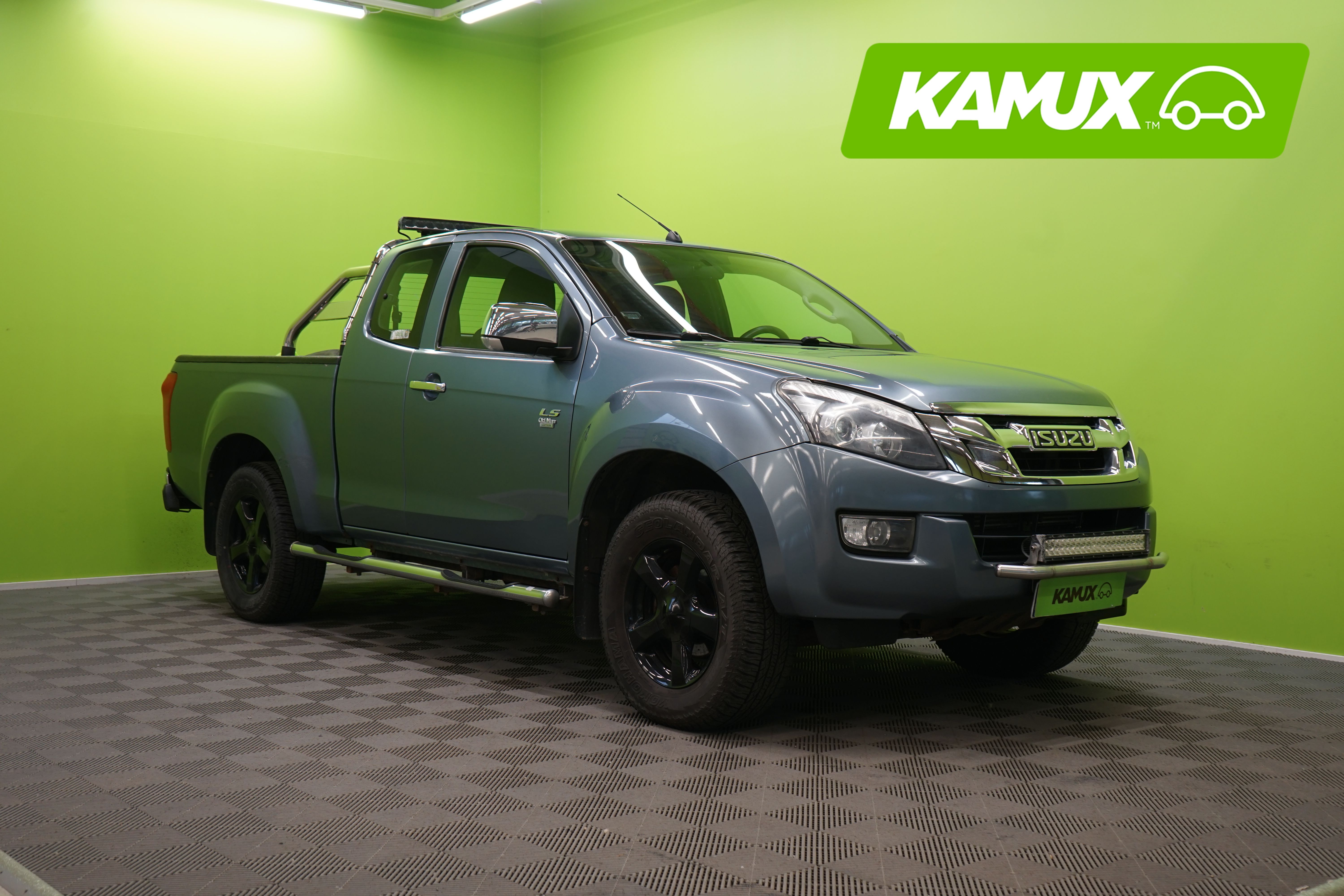Isuzu D-Max Space Cab 2,5 TDi 4WD 6MT LS