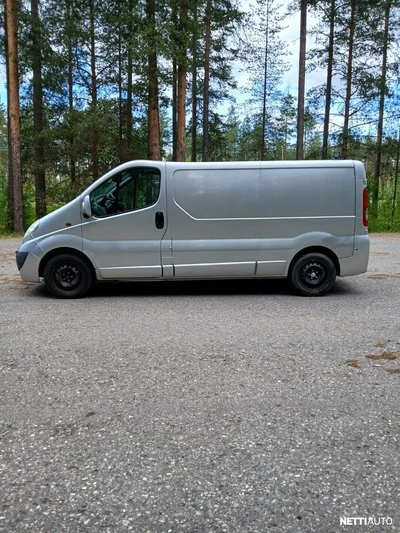 Opel Vivaro pakettiauto 2012, kuva 4/24