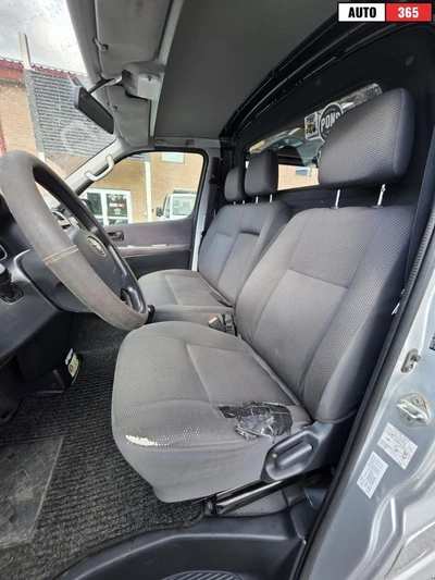 Toyota Hiace 2,5 D-4D 95 4ov pitkä 2011, kuva 7/24