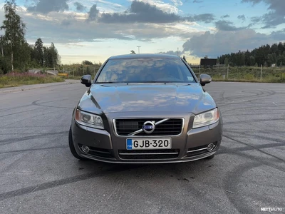 Volvo S80 2,4D Summum aut 2010, photo 2/22
