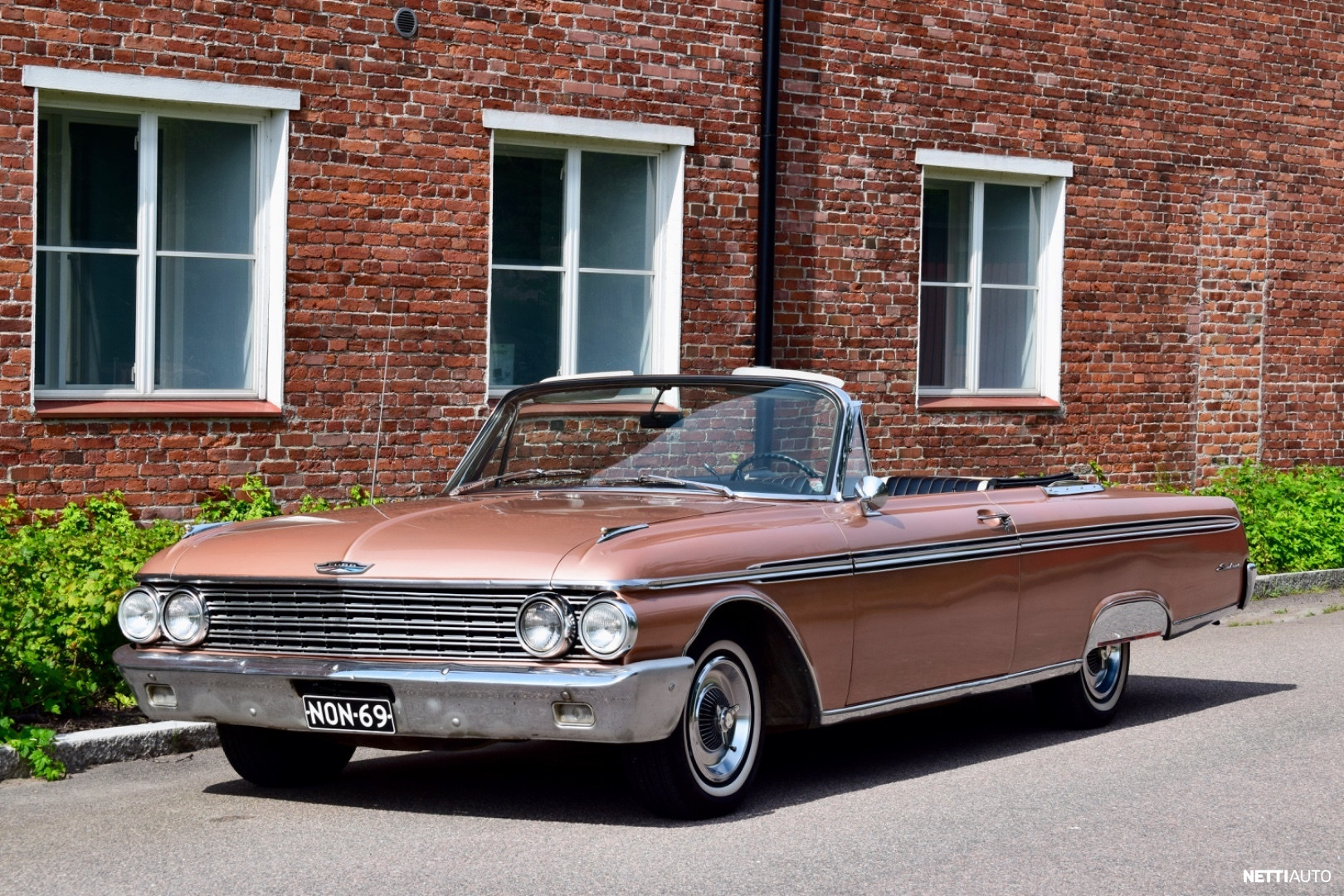 Ford Galaxie