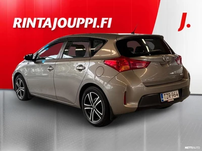 Toyota Auris 1,4 D-4D DPF Life 5ov 2015, kuva 2/23