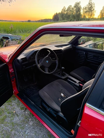 BMW 316 1987, photo 3/12
