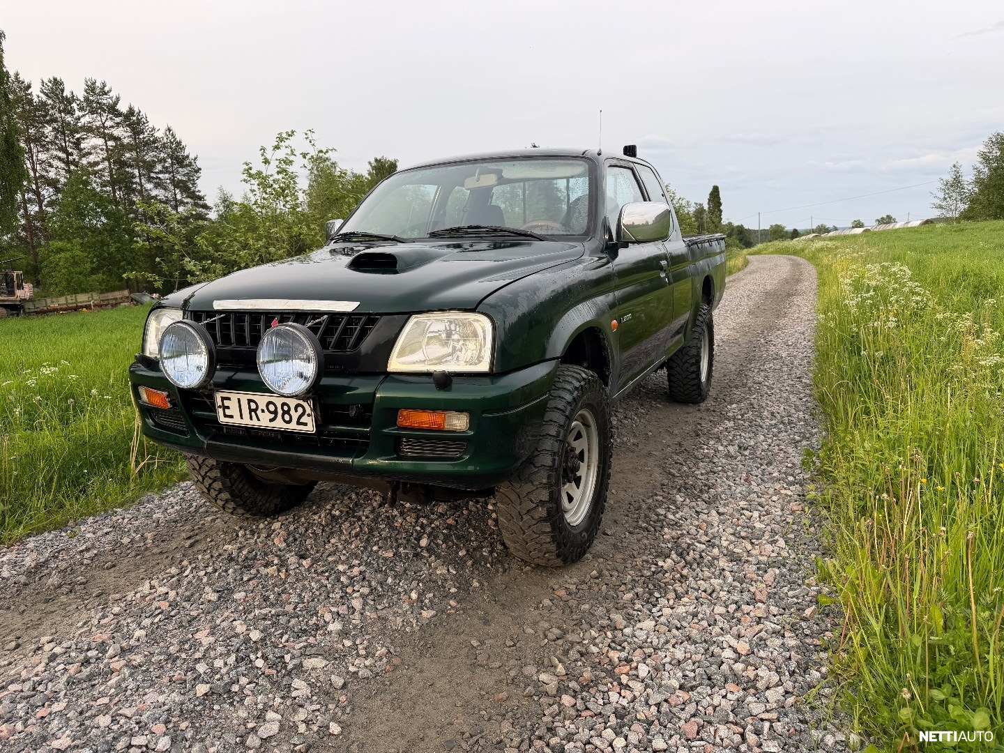 Mitsubishi L200