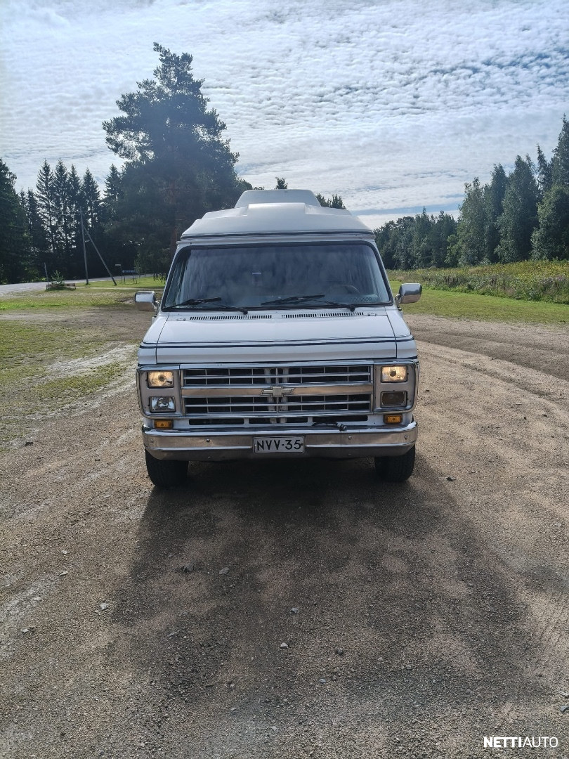 Chevrolet Chevy Van