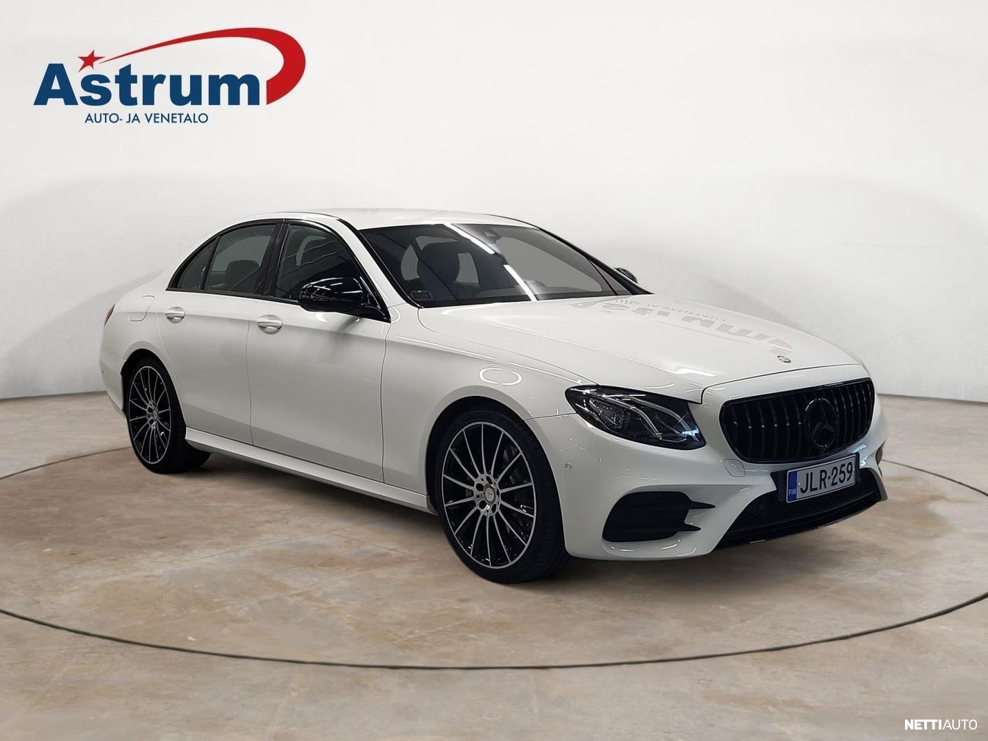 Mercedes-Benz E