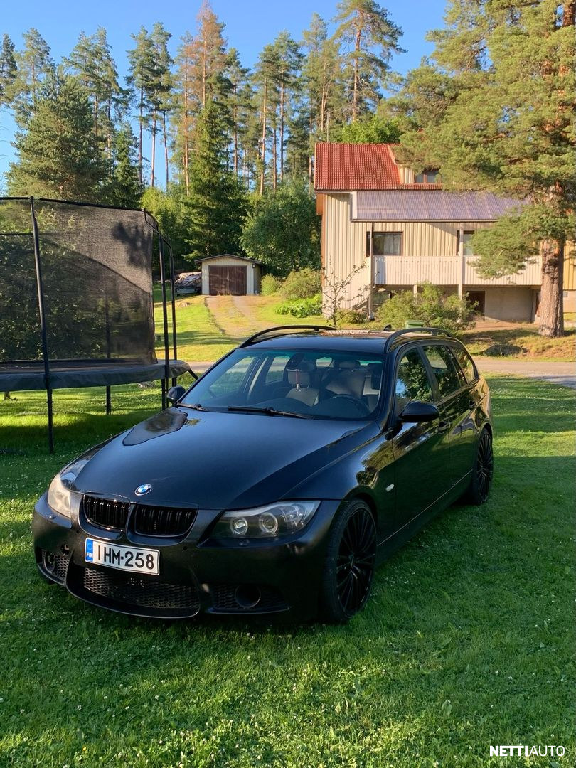 BMW 320