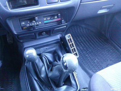 Nissan NP300 2008, photo 7/19
