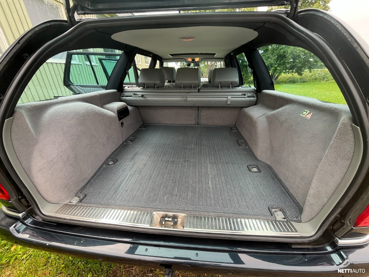 Mercedes-Benz E 320 1998, photo 7/10