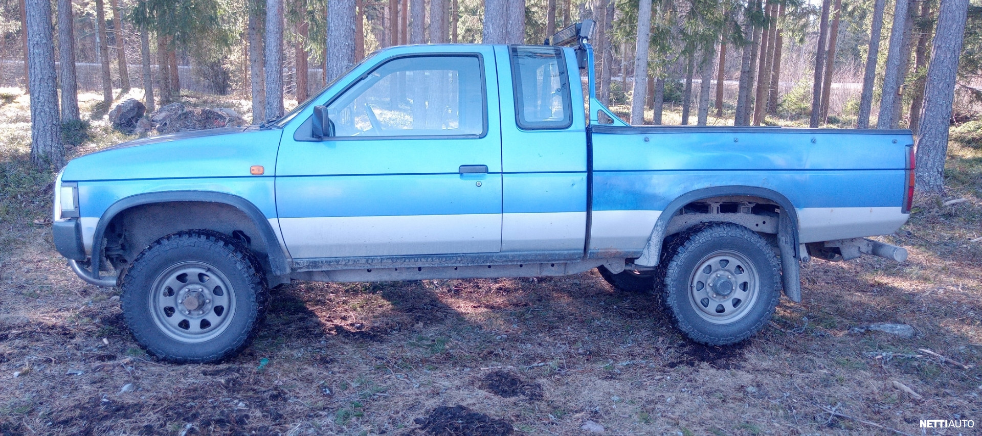 Nissan Pickup