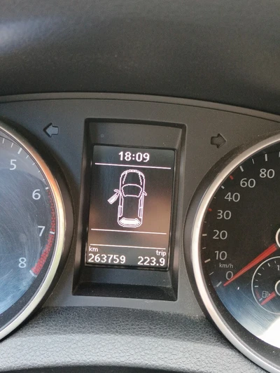 Volkswagen Golf 2011, kuva 7/10