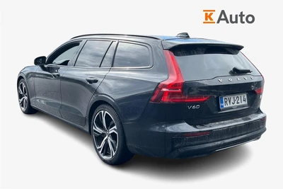 Volvo V60 2024, photo 2/3