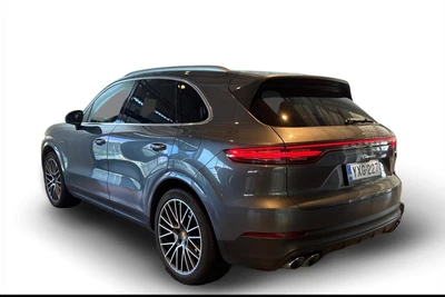 Porsche Cayenne E-Hybrid 2020, kuva 2/24