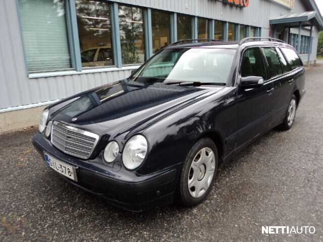 Mercedes-Benz E