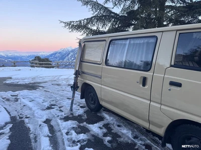 Mitsubishi L300 2,5 D RWD 3h 1992, kuva 5/10