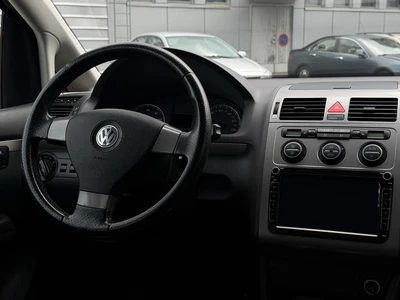 Volkswagen Touran 2009, photo 6/20