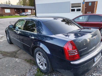 Chrysler 300C Kaasuautovalmius 2007, kuva 1/2