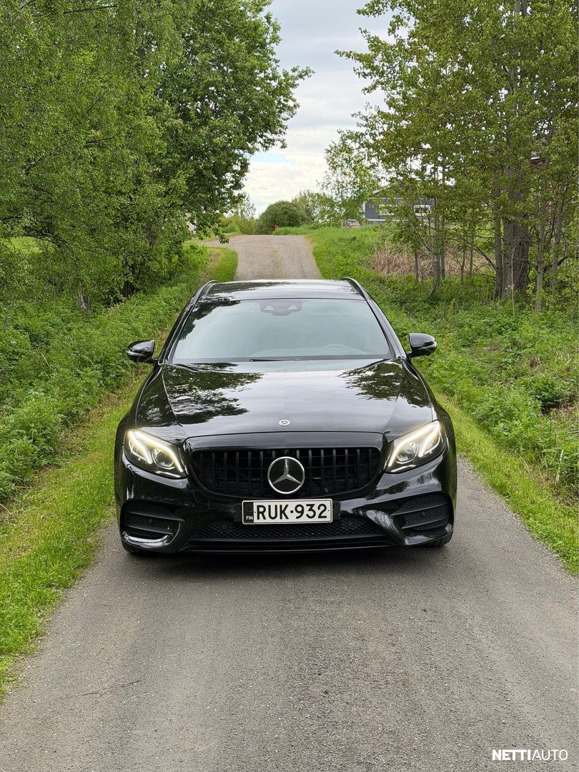 Mercedes-Benz E