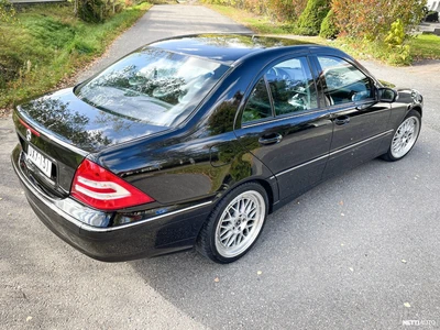 Mercedes-Benz C 2007, kuva 2/13