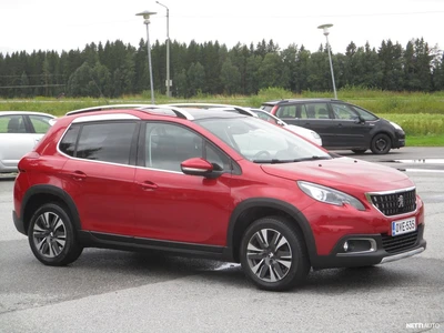 Peugeot 2008 Allure PureTech 130 2016, kuva 2/25