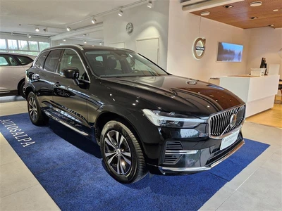 Volvo XC60 2023, photo 3/27