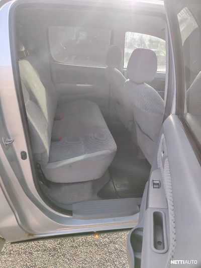 Toyota Hilux 2009, photo 5/10