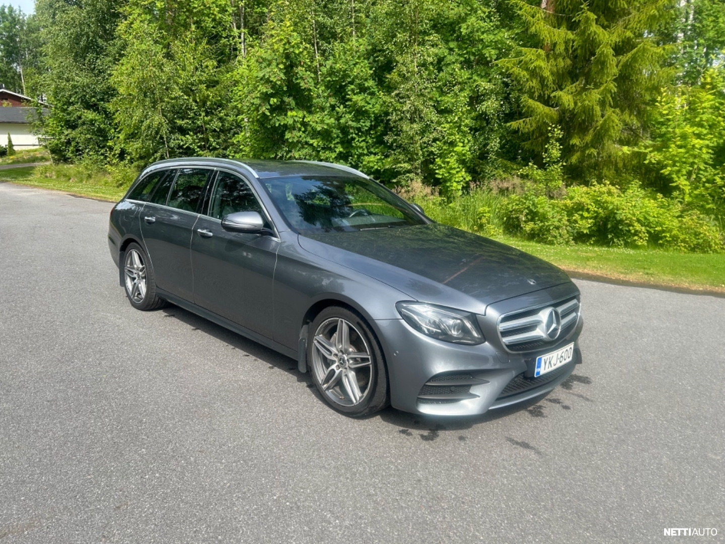 Mercedes-Benz E