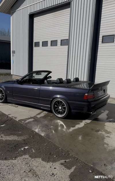 BMW 328 4.0L V8 Manuaali 1994, kuva 2/14