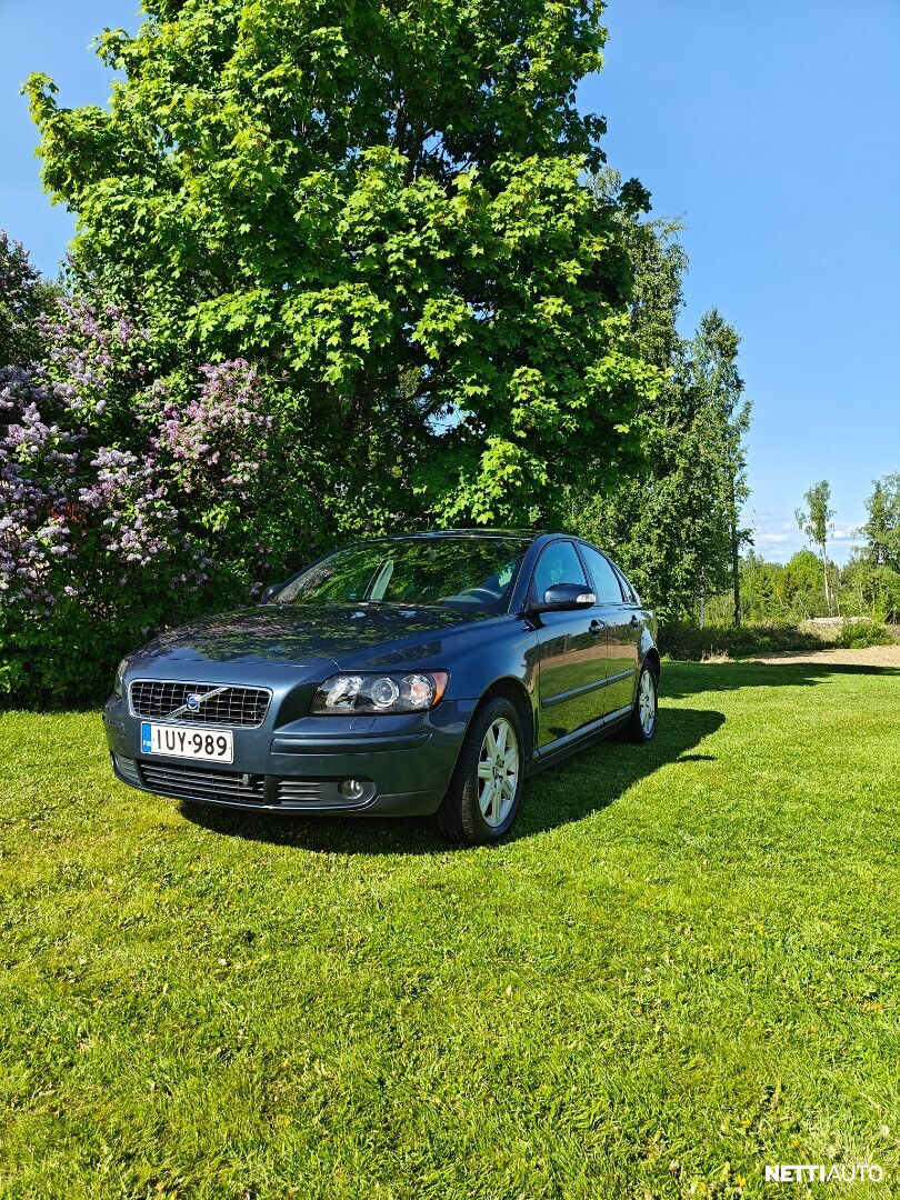 Volvo S40