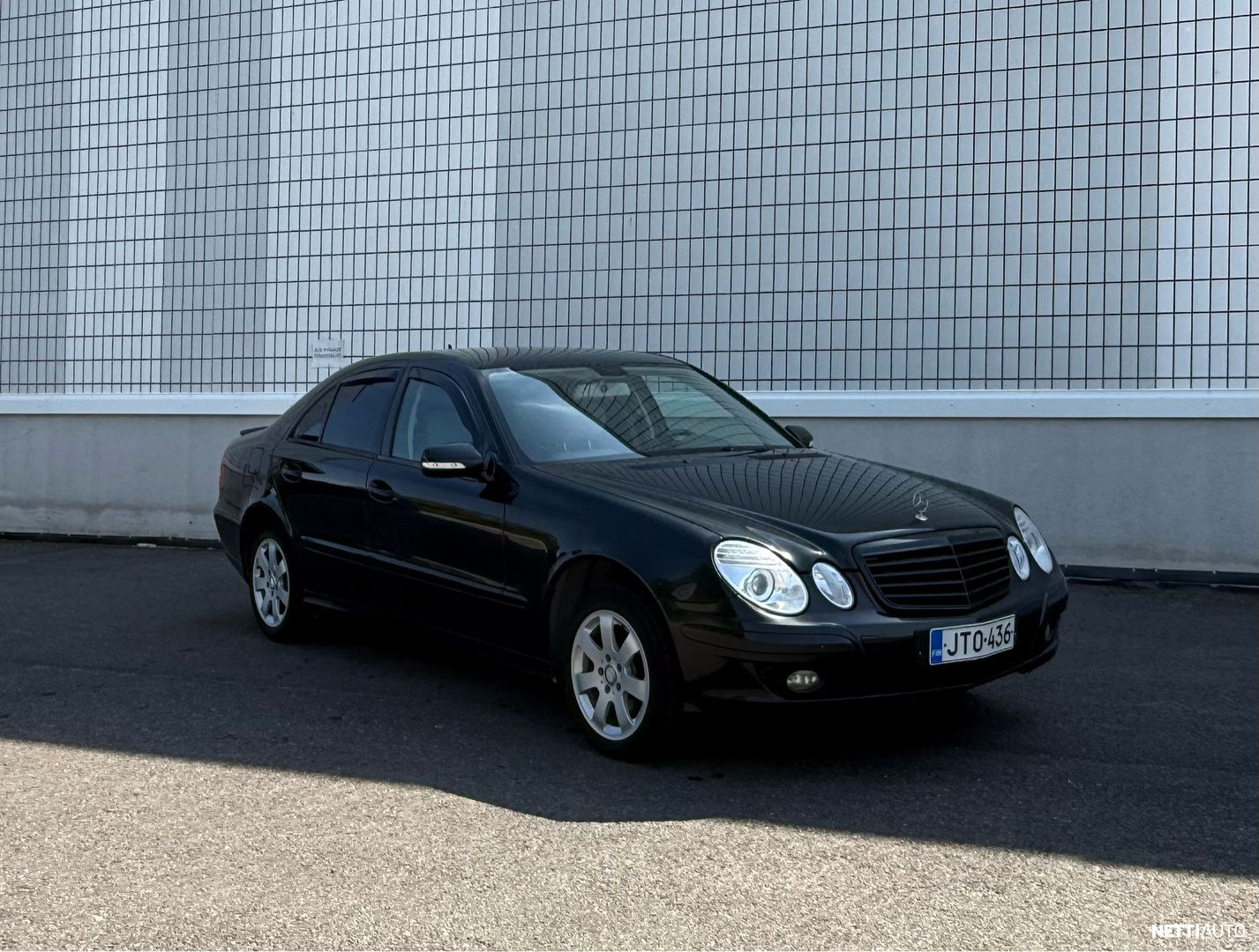 Mercedes-Benz E