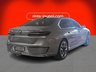 BMW i7 G70 xDrive 60 2022, photo 3/4