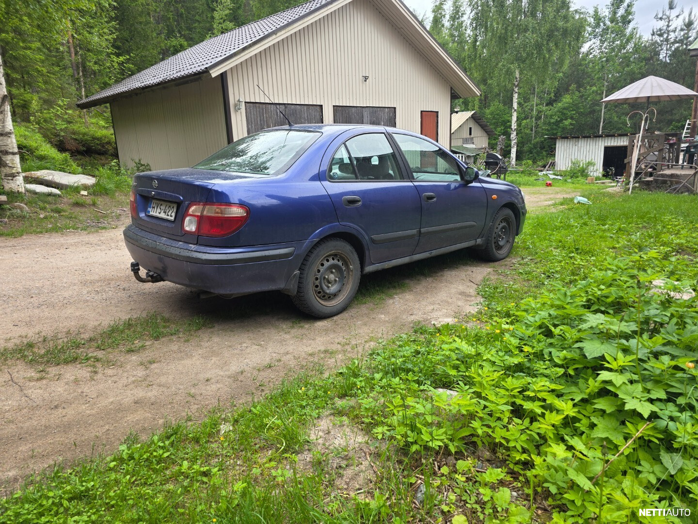 Nissan Almera