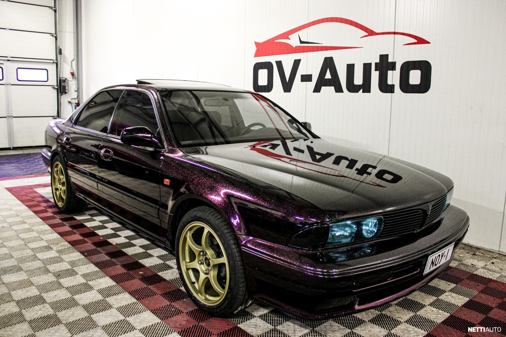 Mitsubishi Diamante