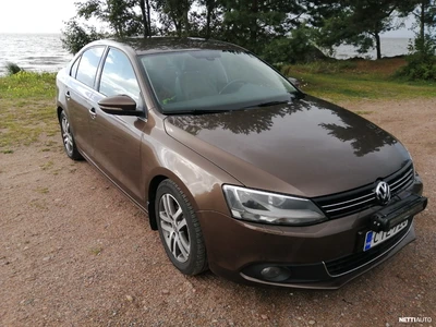 Volkswagen Jetta 2011, photo 1/4