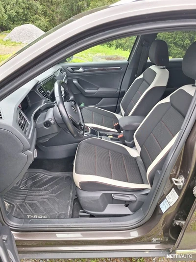 Volkswagen T-Roc 2020, kuva 5/6