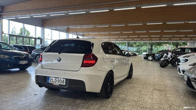 BMW 120 2010, photo 4/6
