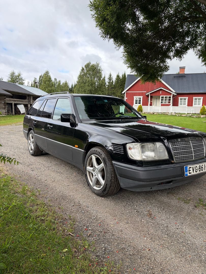 Mercedes-Benz 300
