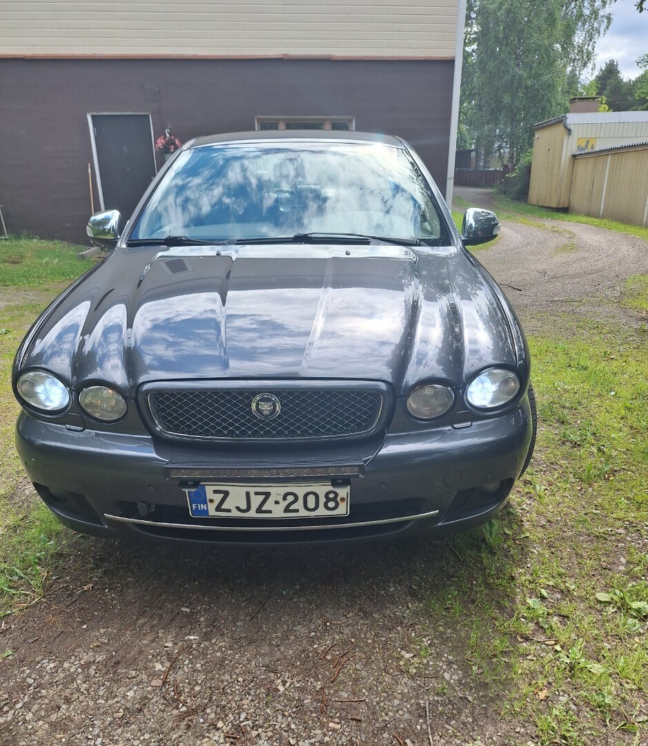 Jaguar X-type