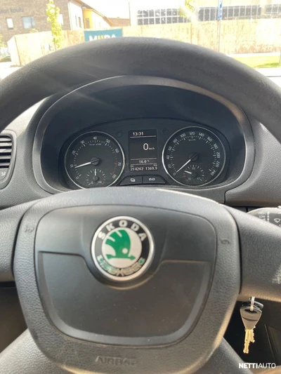 Skoda Roomster 1,2 TSI 85 Ambiente 2012, photo 7/16
