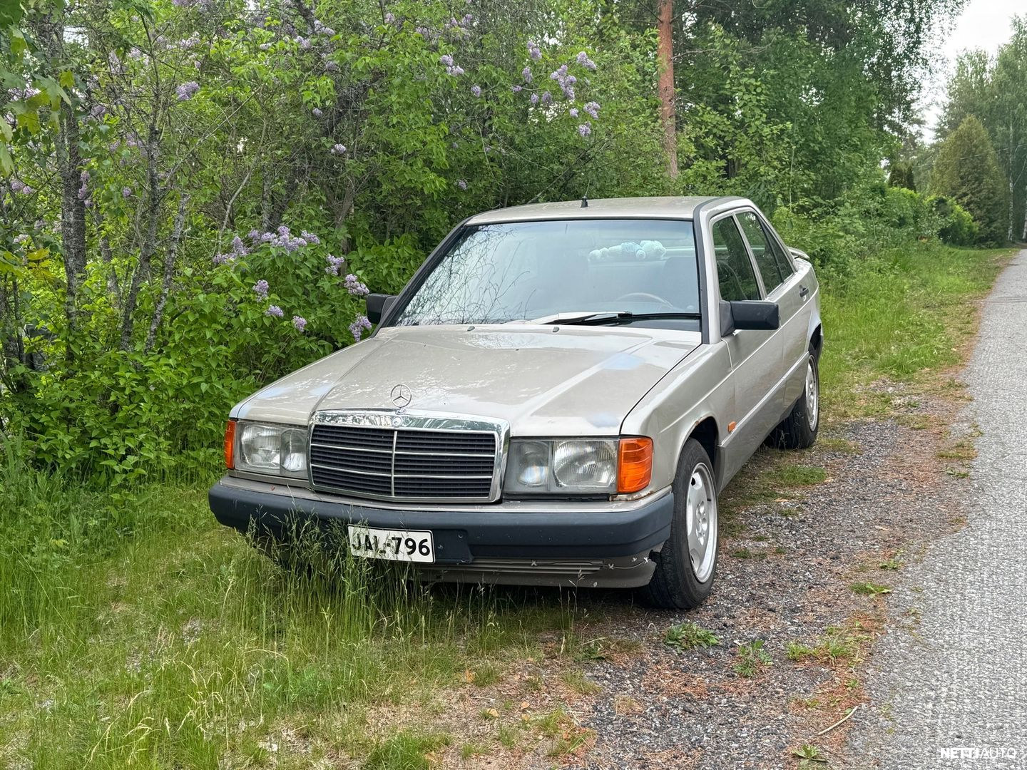 Mercedes-Benz 190