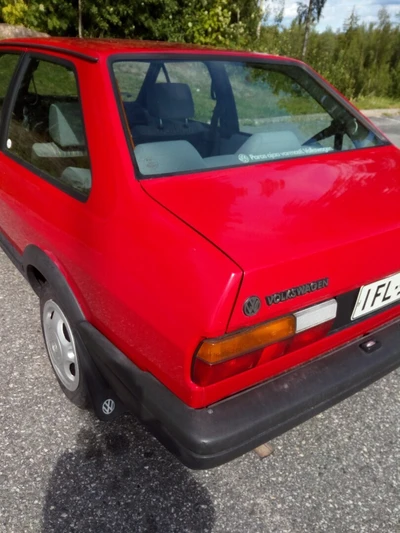 Volkswagen Polo 1991, kuva 3/5